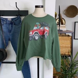 FORD oversized Christmas themed sweater size M